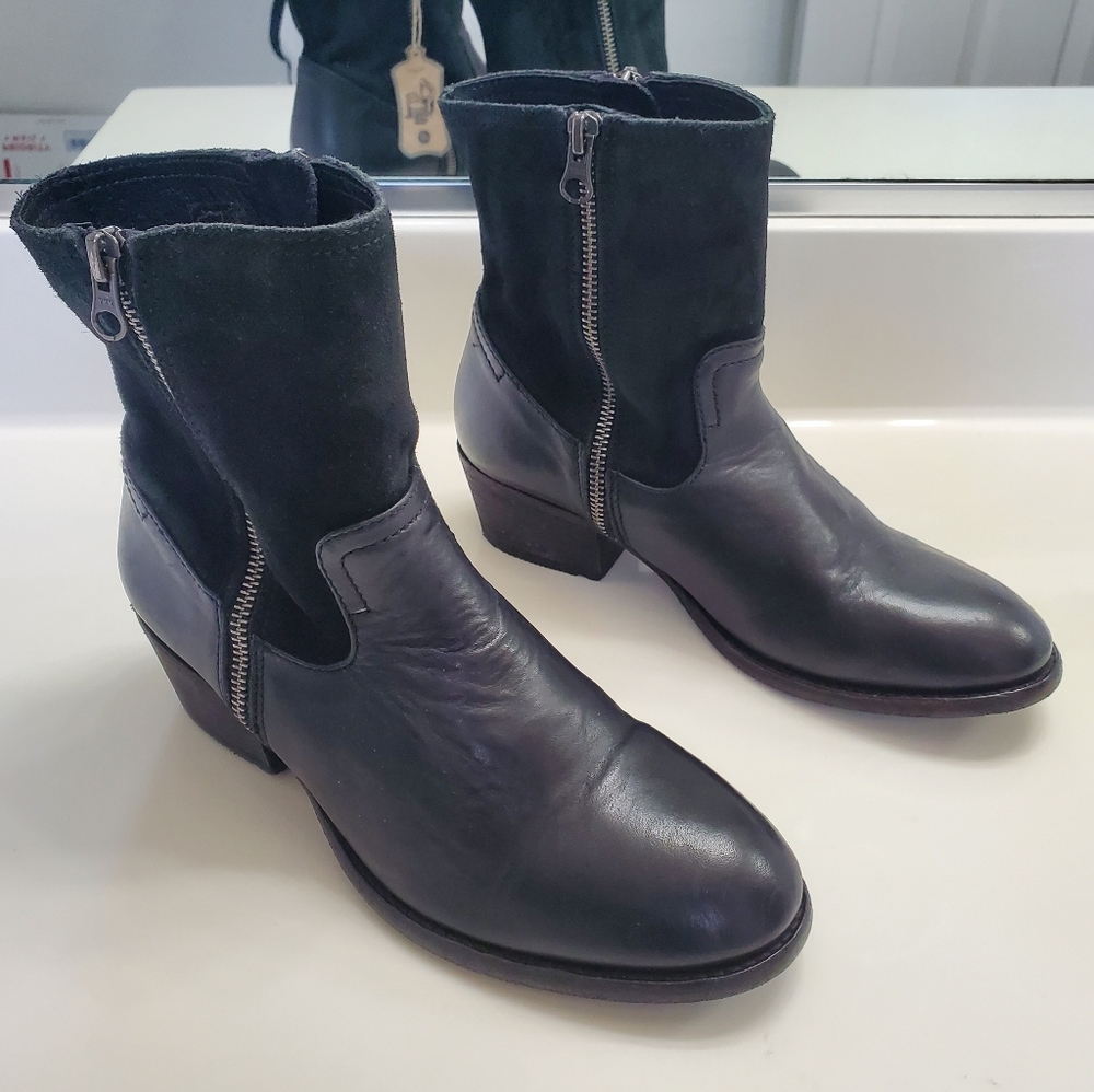 H BY HUDSON Riley Zip-Up Ankle Bootie - Picture 3 of 12